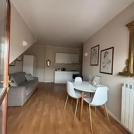Apartment As Maison